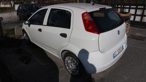 22#5037 Autovettura Fiat Punto in vendita - foto 4