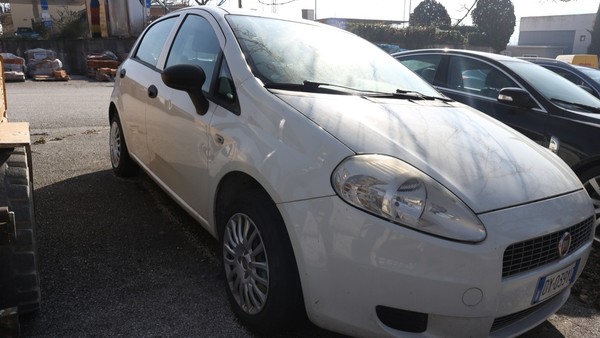 22#5037 Autovettura Fiat Punto in vendita - foto 6