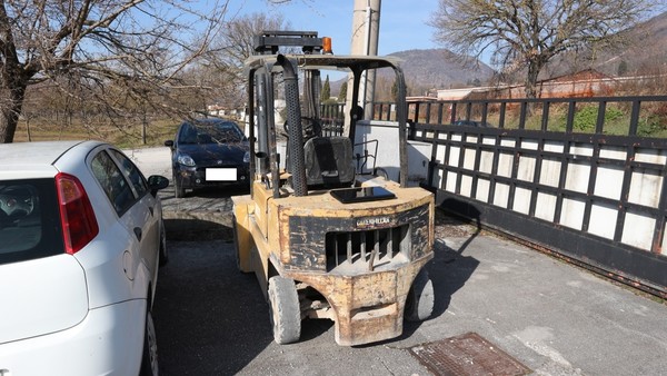 23#5037 Carrello elevatore Caterpillar in vendita - foto 2