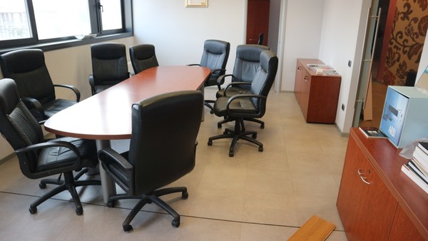 3#5037 Arredamenti ed attrezzature da ufficio in vendita - foto 5