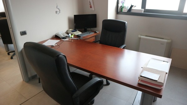 3#5037 Arredamenti ed attrezzature da ufficio in vendita - foto 7