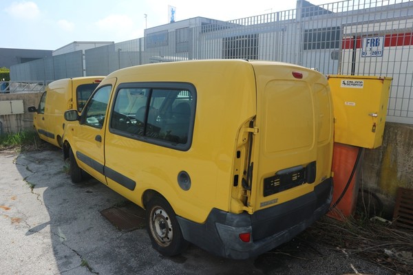22#5039 Autocarri Renault Cangoo in vendita - foto 2