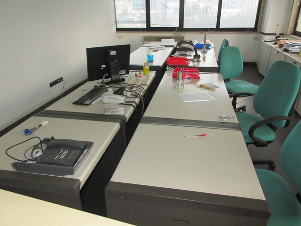 3#5042 Arredi e attrezzature elettroniche da ufficio in vendita - foto 2