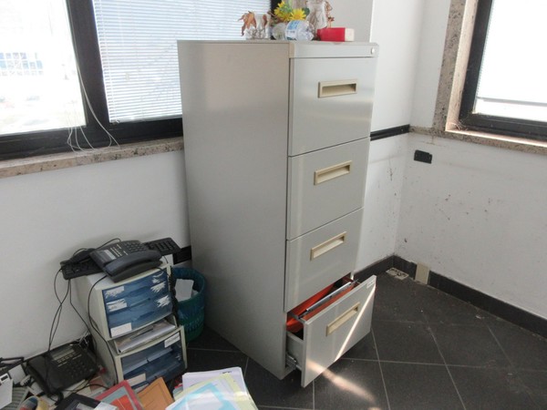 4#5042 Arredi e attrezzature elettroniche da ufficio in vendita - foto 3