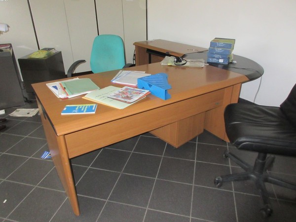 4#5042 Arredi e attrezzature elettroniche da ufficio in vendita - foto 4