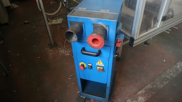 11#5049 Tavole rotanti Mecome e sbavatrice in vendita - foto 4