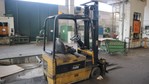 Image 5 - Caterpillar electric lift truck - Lot 246 (Auction 5049)