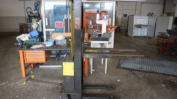 249#5049 Transpallet elettrici e manuali in vendita - foto 1