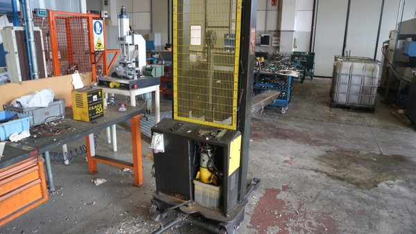 249#5049 Transpallet elettrici e manuali in vendita - foto 10