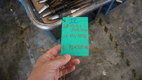 250#5049 Utensili e strumenti di misura in vendita - foto 23