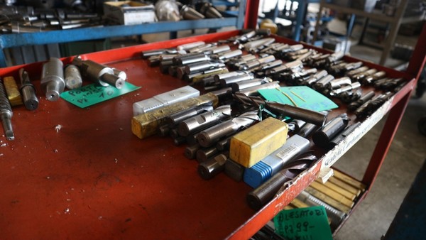 250#5049 Utensili e strumenti di misura in vendita - foto 85