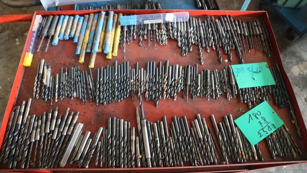 250#5049 Utensili e strumenti di misura in vendita - foto 92