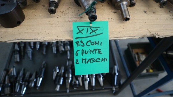 250#5049 Utensili e strumenti di misura in vendita - foto 112