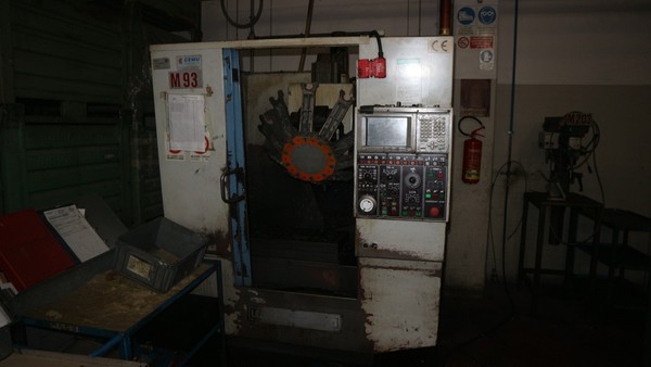 26#5049 Centro di lavoro verticale Cemu in vendita - foto 1