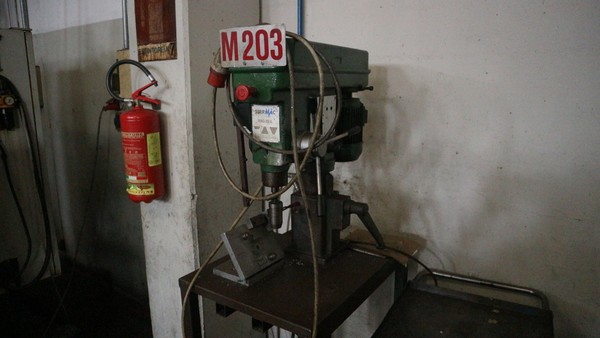 77#5049 Marcatrice pneumatica Automator e trapani a colonna Serrmac in vendita - foto 7