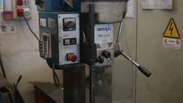 77#5049 Marcatrice pneumatica Automator e trapani a colonna Serrmac in vendita - foto 17