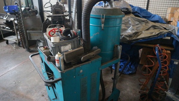 98#5049 Smerigliatrice Marpol e aspiratori in vendita - foto 4