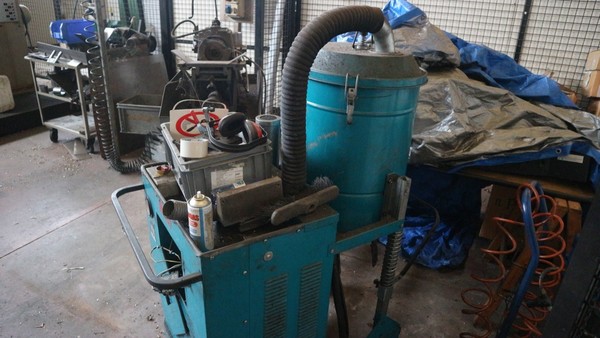 98#5049 Smerigliatrice Marpol e aspiratori in vendita - foto 10