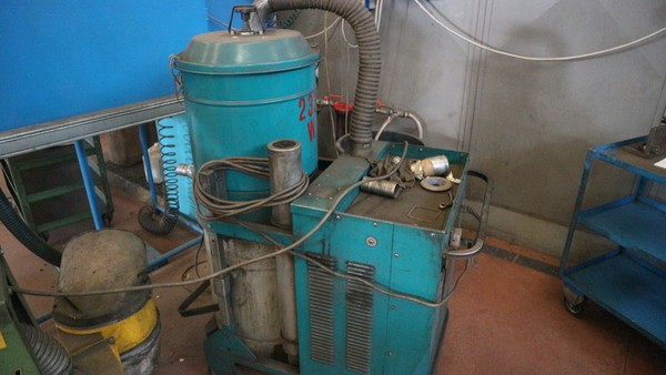 98#5049 Smerigliatrice Marpol e aspiratori in vendita - foto 14