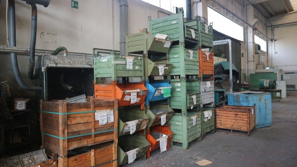 251#50490 Magazzino materie prime e semilavorati in vendita - foto 7