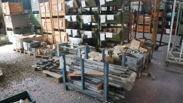 251#50490 Magazzino materie prime e semilavorati in vendita - foto 12