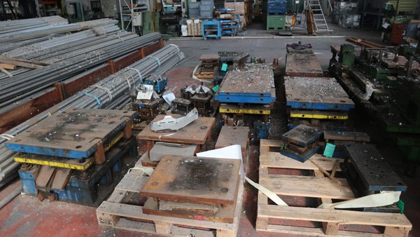 251#50490 Magazzino materie prime e semilavorati in vendita - foto 35