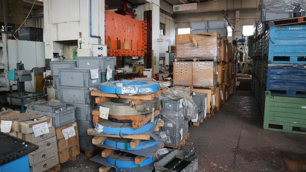 251#50490 Magazzino materie prime e semilavorati in vendita - foto 44