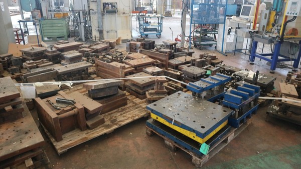 251#50490 Magazzino materie prime e semilavorati in vendita - foto 57