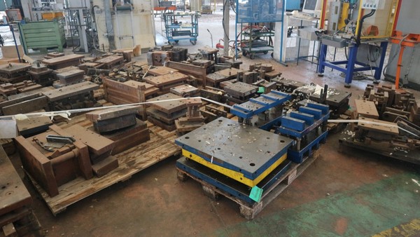 251#50490 Magazzino materie prime e semilavorati in vendita - foto 59