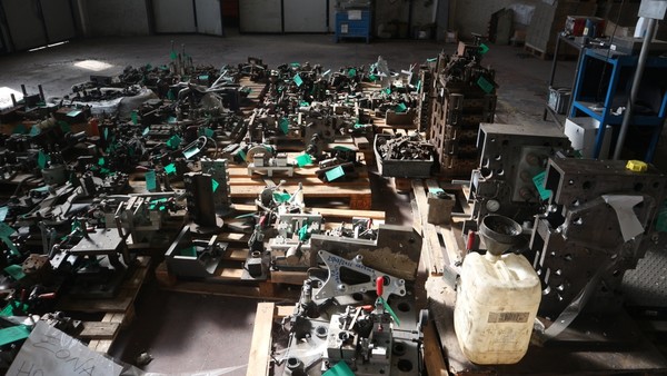 251#50490 Magazzino materie prime e semilavorati in vendita - foto 88
