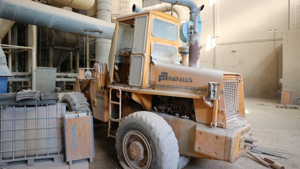 12#5051 Pala Fiat Allis in vendita - foto 1