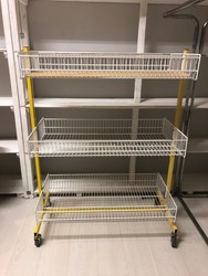 Clothes hanger - Lot 5 (Auction 5057)