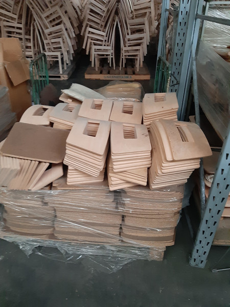 2#5063 Stock rimanenze magazzino per produzione tavoli e sedie in vendita - foto 1