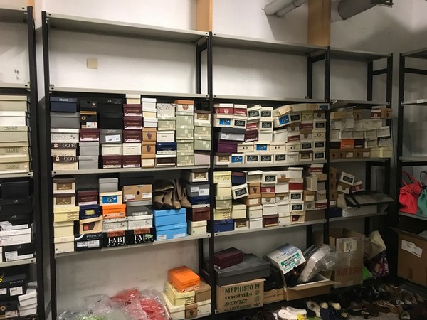 1#5070 Arredi e attrezzature per negozio in vendita - foto 3