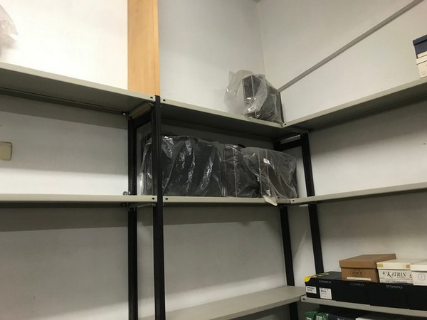 1#5070 Arredi e attrezzature per negozio in vendita - foto 4