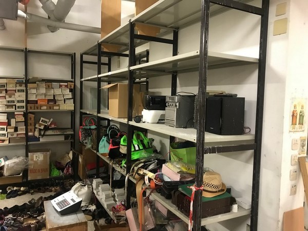 1#5070 Arredi e attrezzature per negozio in vendita - foto 11