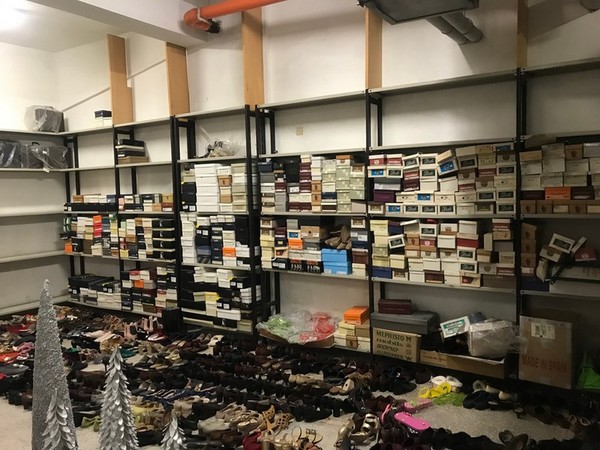 1#5070 Arredi e attrezzature per negozio in vendita - foto 12