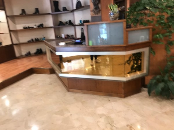 1#5070 Arredi e attrezzature per negozio in vendita - foto 16