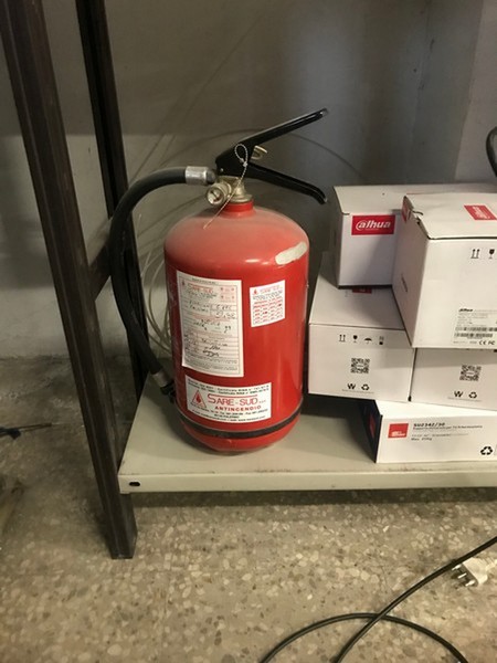 1#5070 Arredi e attrezzature per negozio in vendita - foto 18