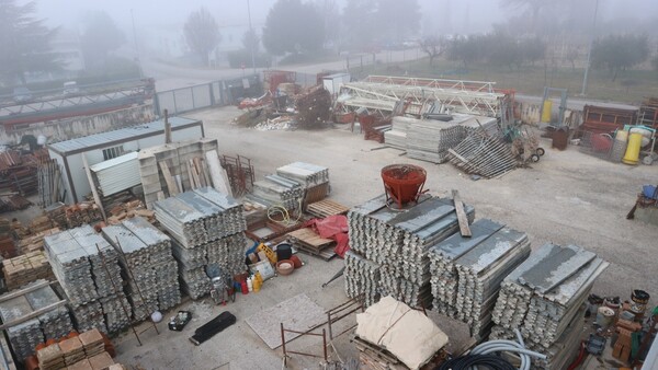 1#5071 Attrezzatura edile e terna Case in vendita - foto 40