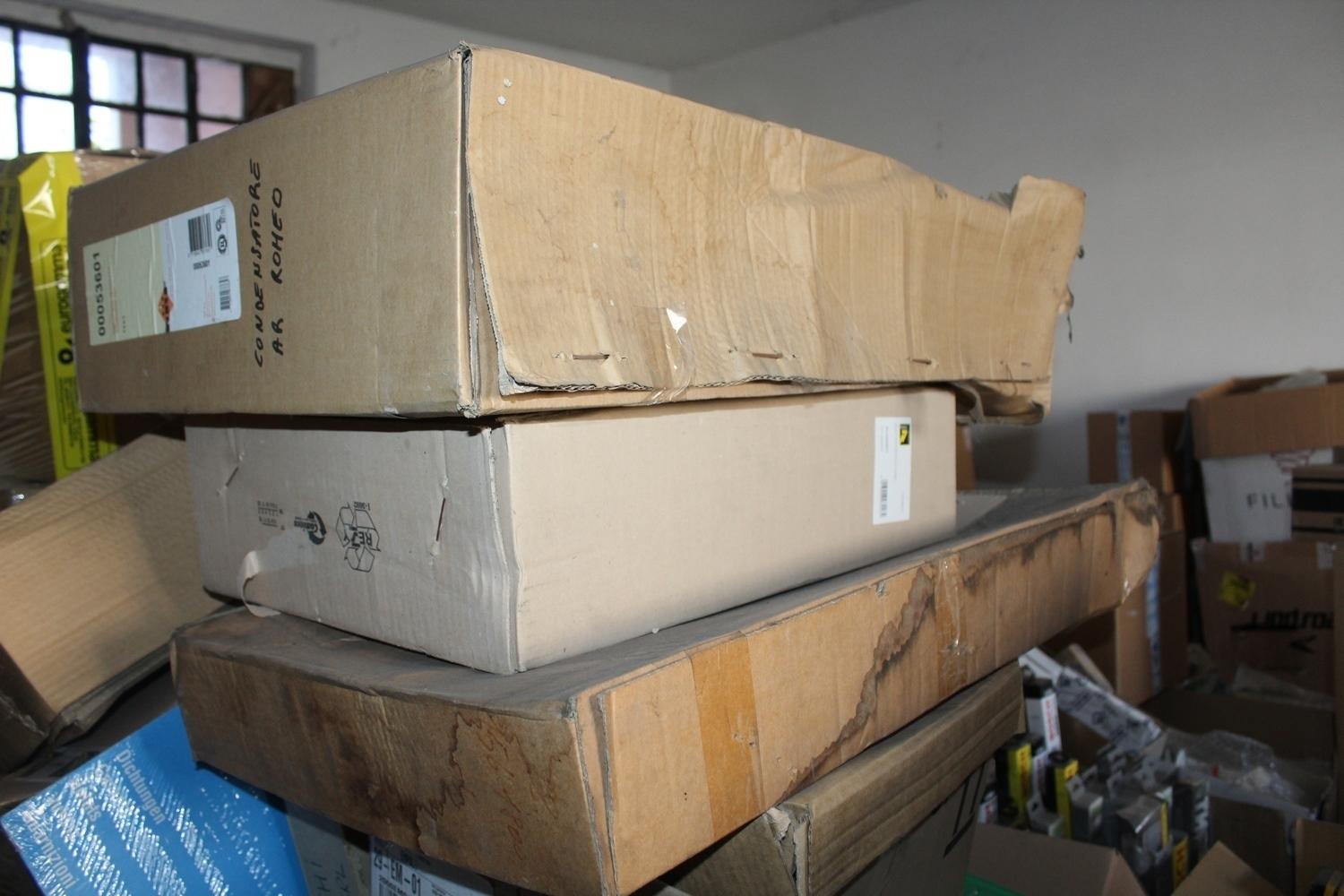 Lot Vehicle spare parts