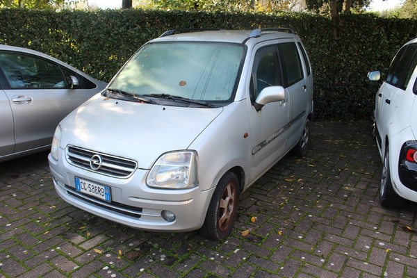 2#5079 Autovettura Opel Agila in vendita - foto 1