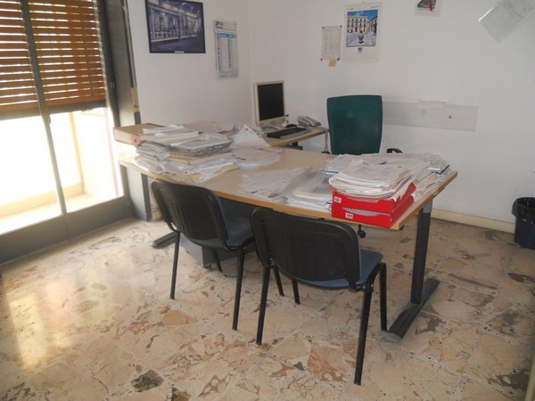 2#5082 Arredi e attrezzature informatiche da ufficio in vendita - foto 3