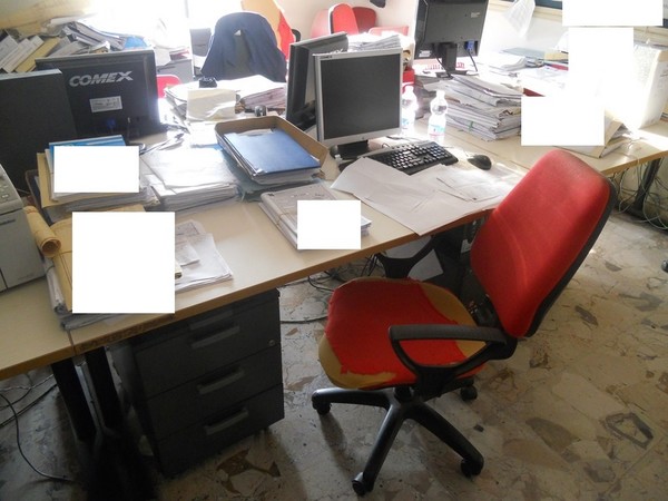 2#5082 Arredi e attrezzature informatiche da ufficio in vendita - foto 31