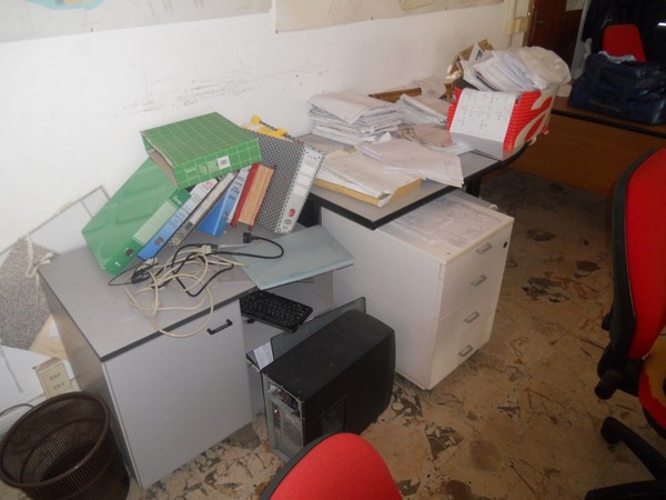 2#5082 Arredi e attrezzature informatiche da ufficio in vendita - foto 39