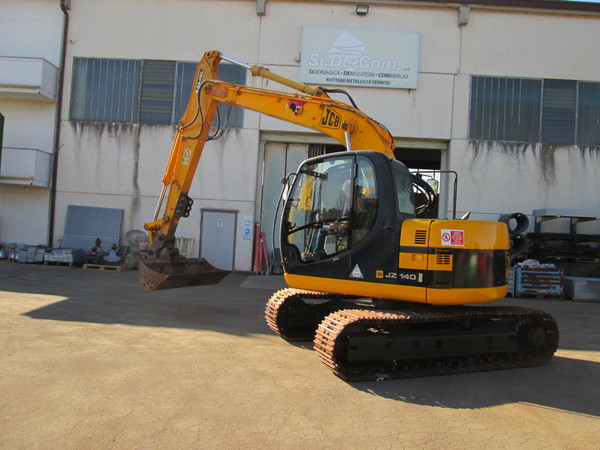 15#5085 Escavatore cingolato JCB in vendita - foto 1