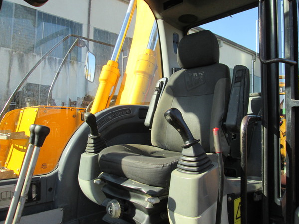 15#5085 Escavatore cingolato JCB in vendita - foto 18