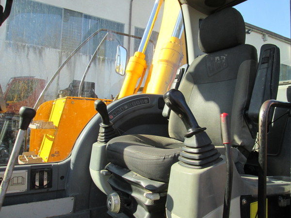 15#5085 Escavatore cingolato JCB in vendita - foto 19
