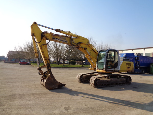 25#5085 Escavatore cingolato New Holland in vendita - foto 5