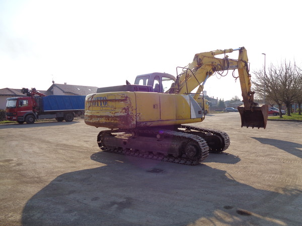 25#5085 Escavatore cingolato New Holland in vendita - foto 7